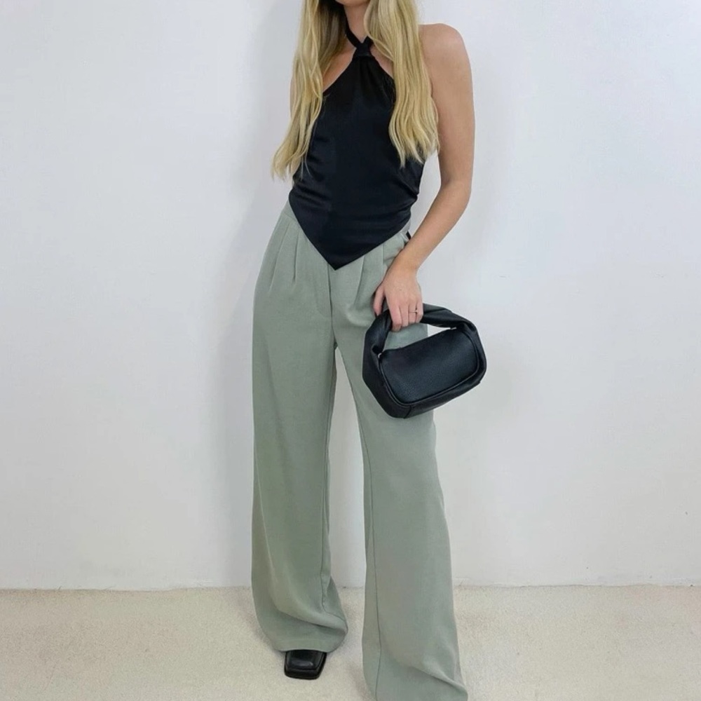 Solid Backless Halter Top (14) New! - image 5